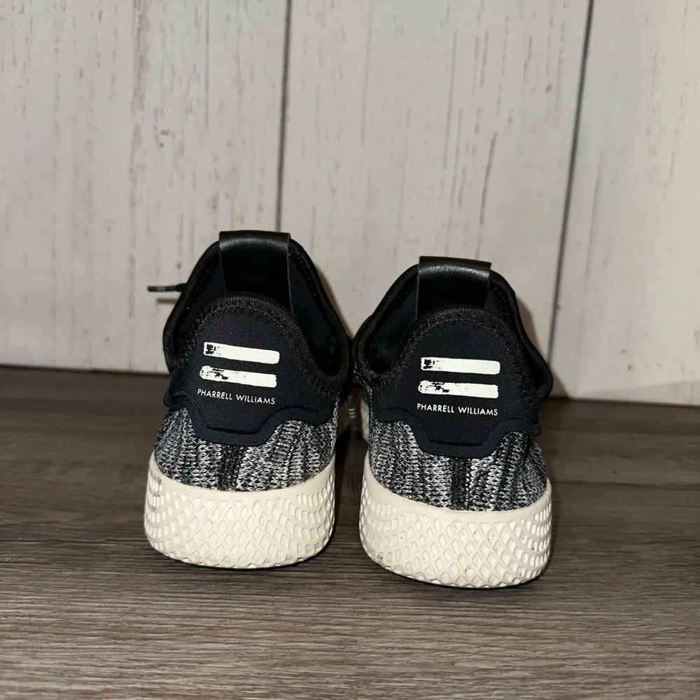 Pharrell x Tennis Hu Primeknit 'Oreo' - Picture 5 of 6